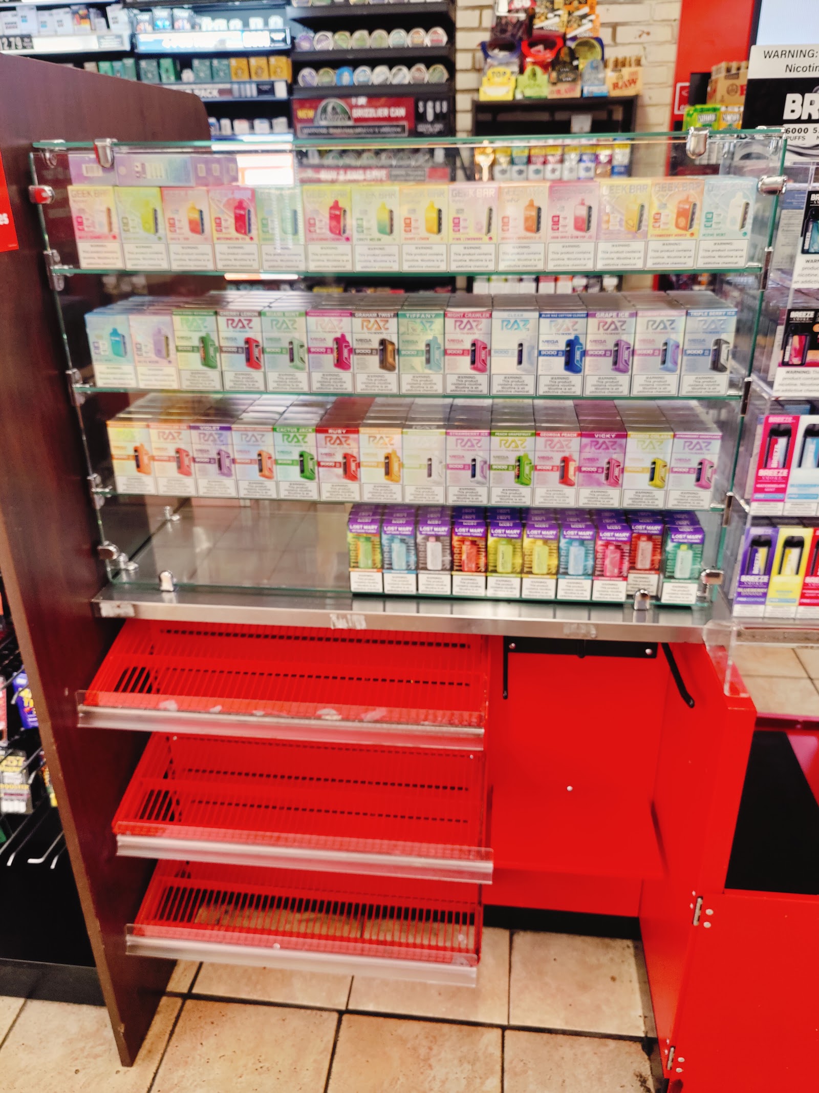 Friendly Mart — photo