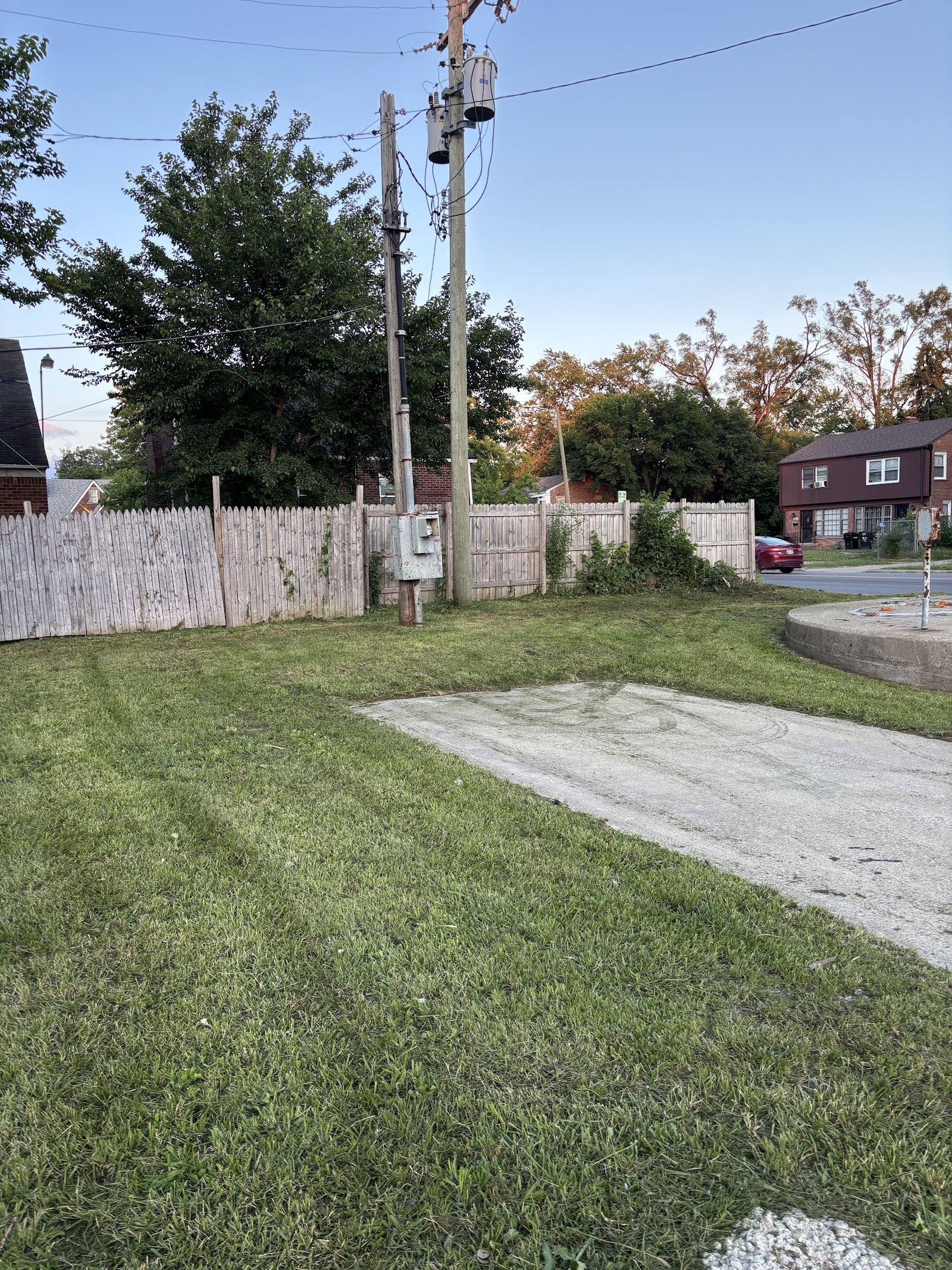 Kingdom Kuts Lawn Care — photo