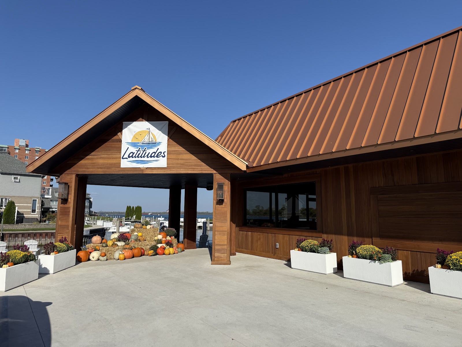 Latitudes Restaurant and Bar — photo
