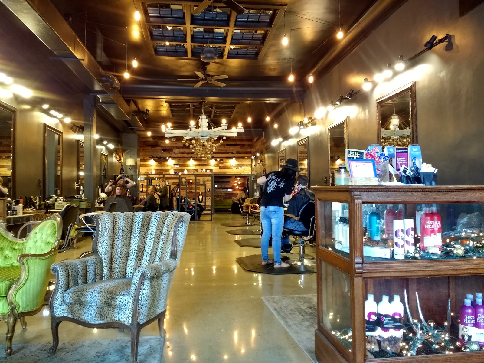Salon Mischa in Wyandotte