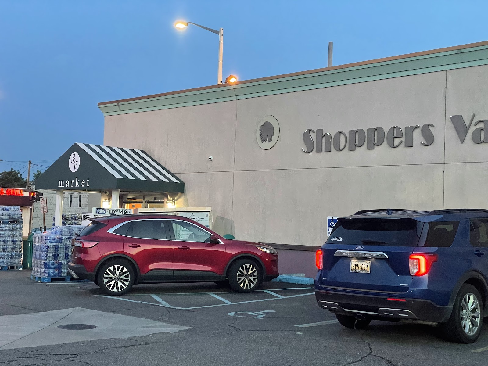 Shoppers Valley Market in Wyandotte