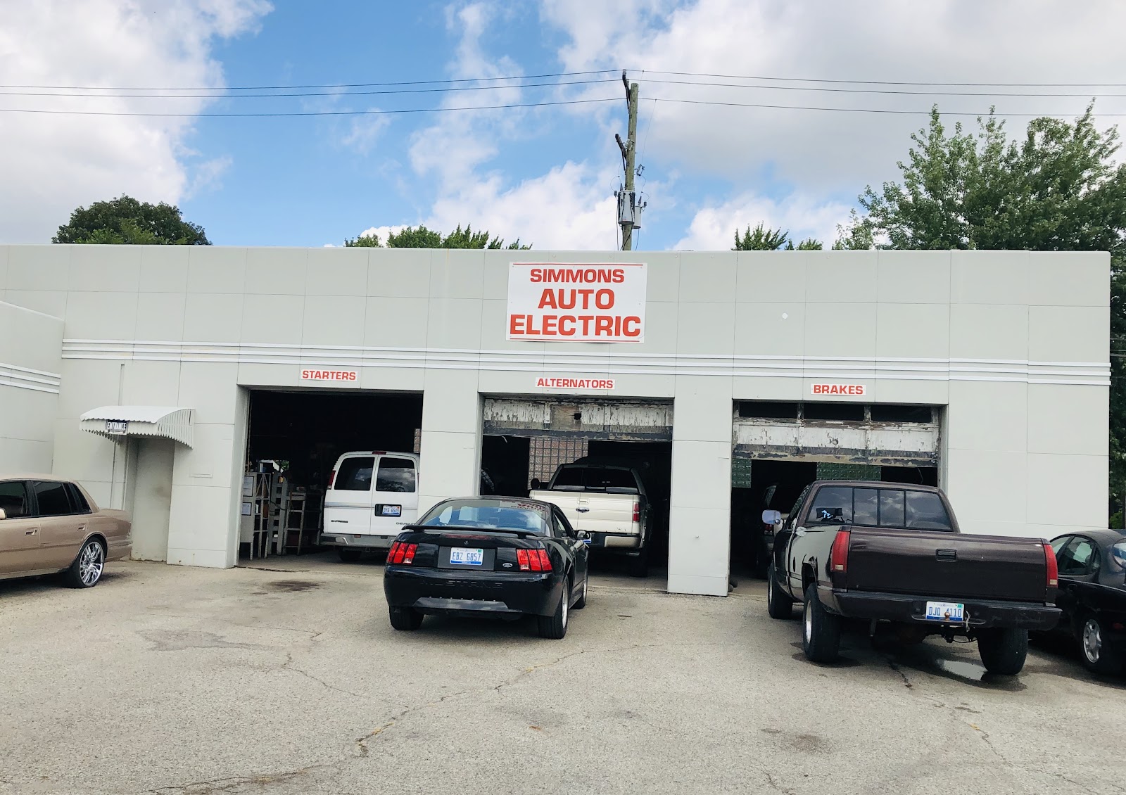 Simmons Auto Electric in Wyandotte