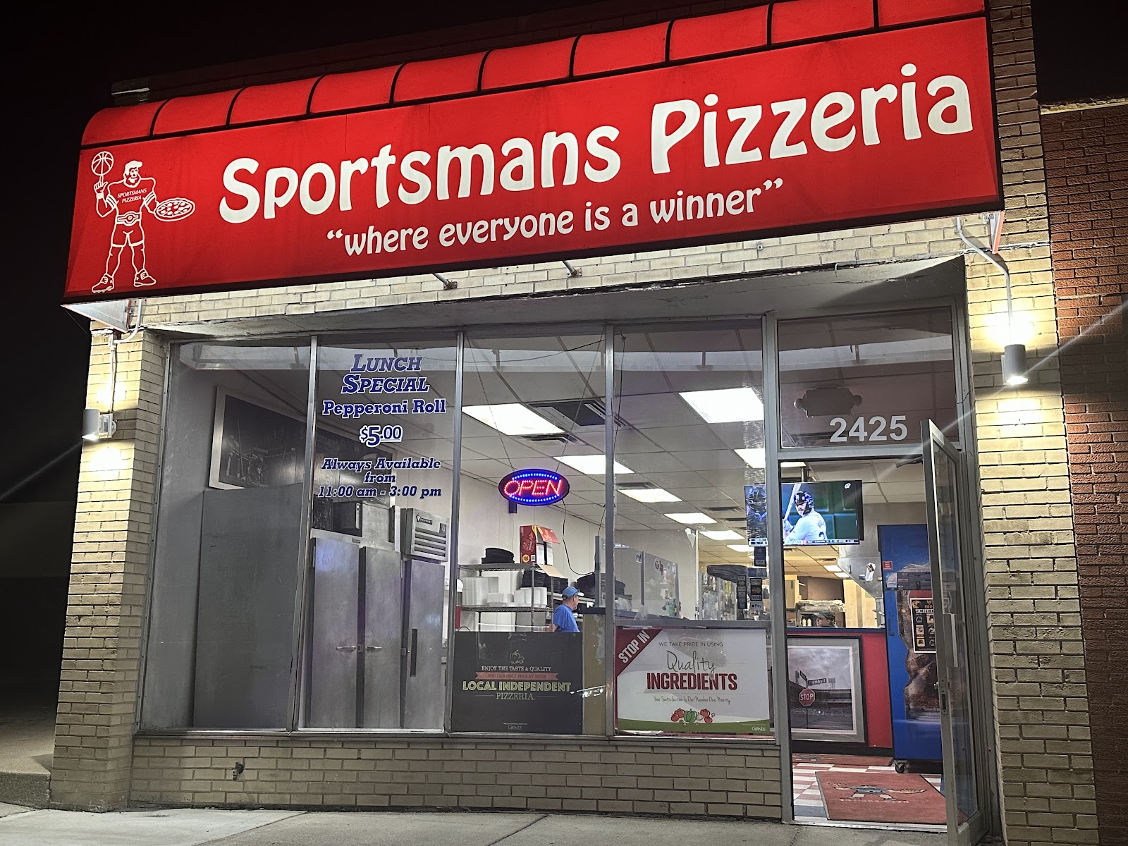 Sportsmans Pizzeria in Wyandotte