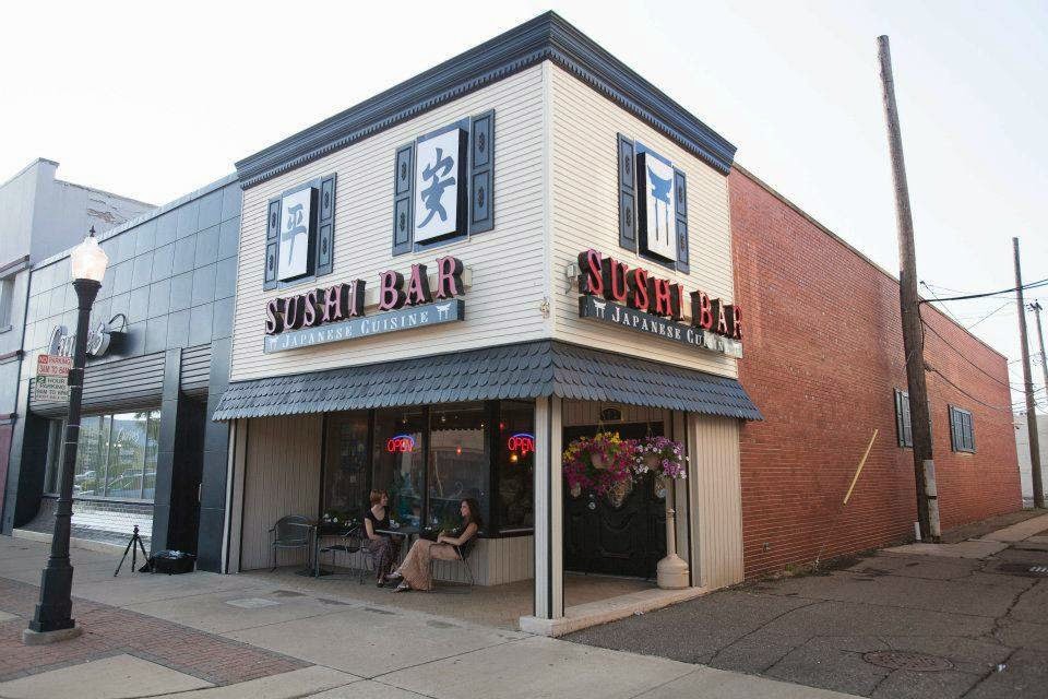 Sushi Bar Japanese Cuisine in Wyandotte