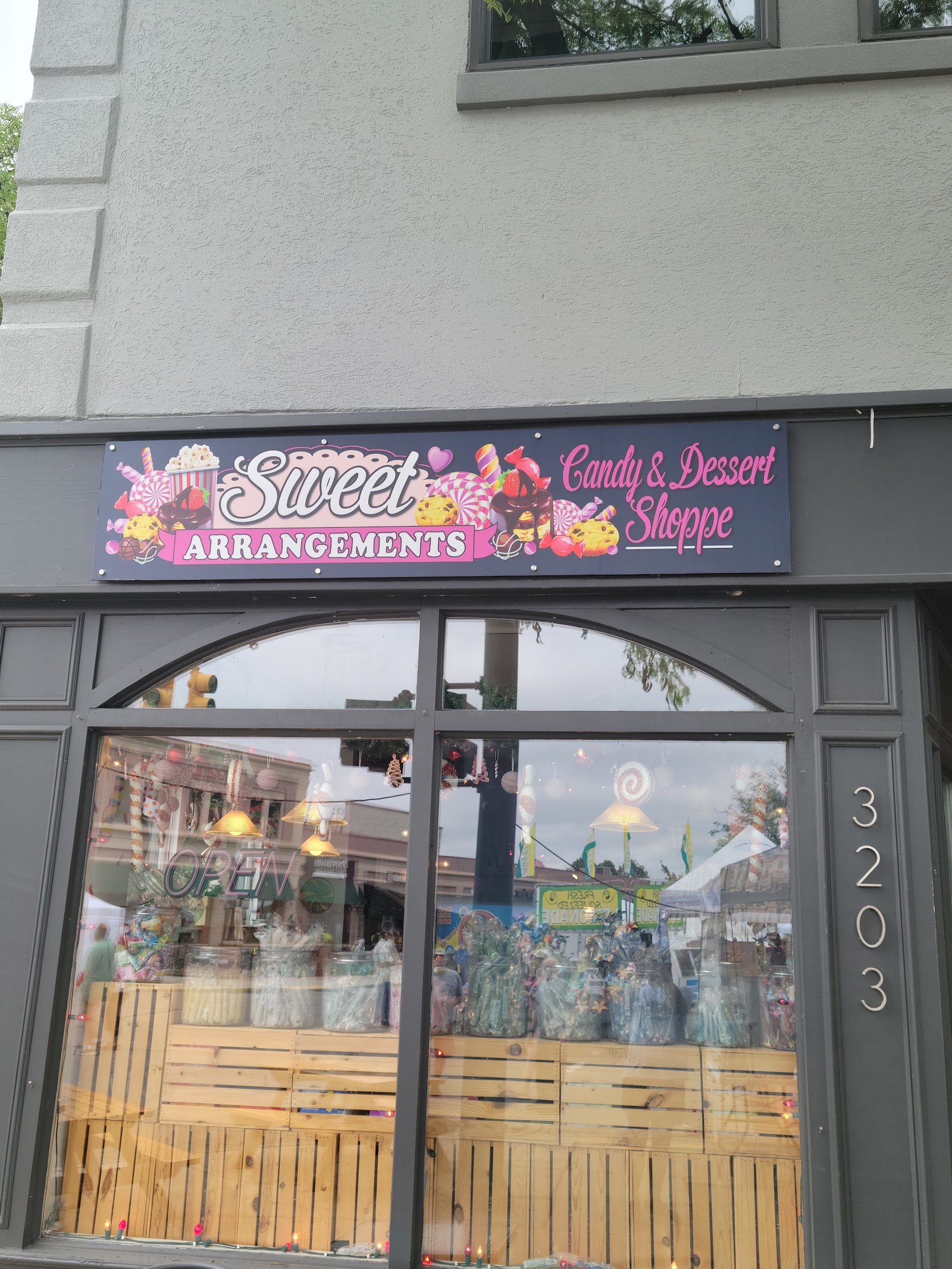 Sweet Arrangements in Wyandotte