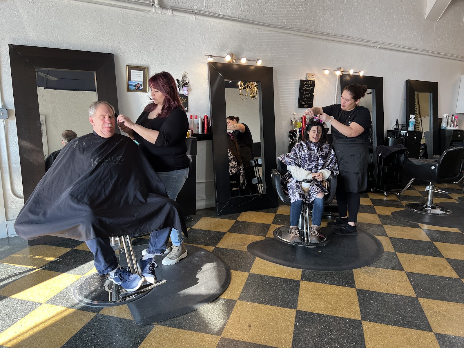 The Hair Lounge — photo