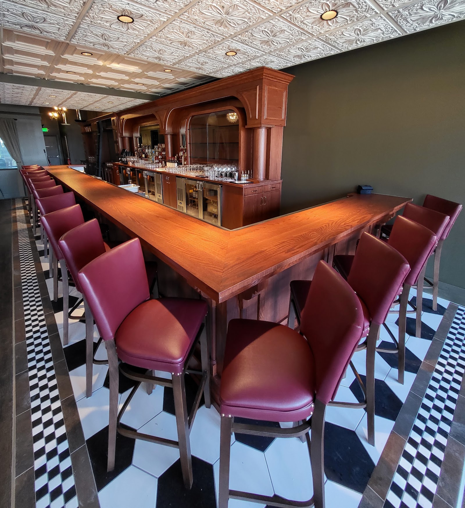 The Oak Barrel in Wyandotte