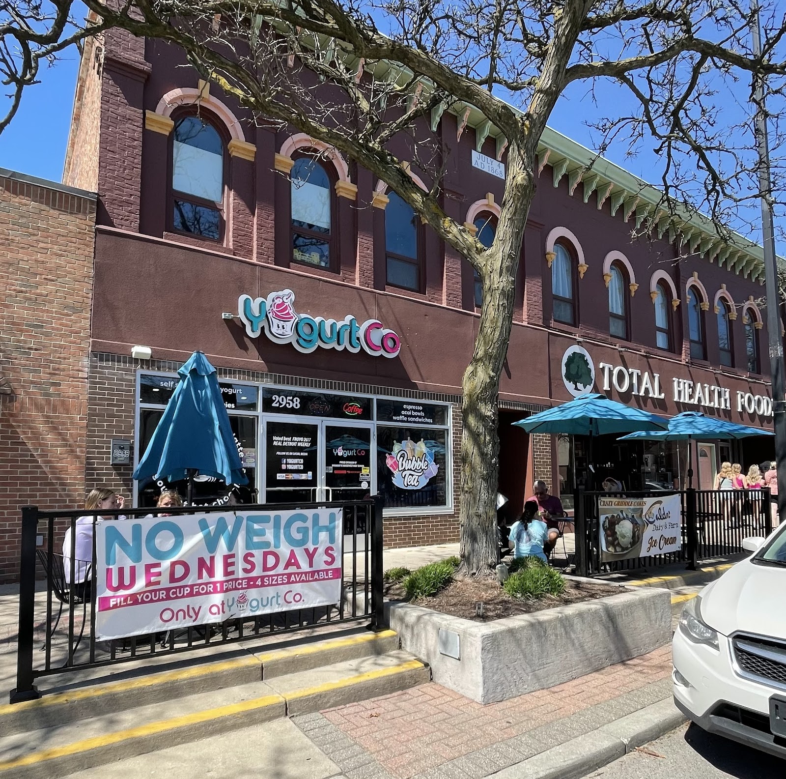 YogurtCo in Wyandotte